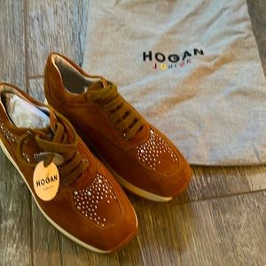 Hogan girls sneaker size 29